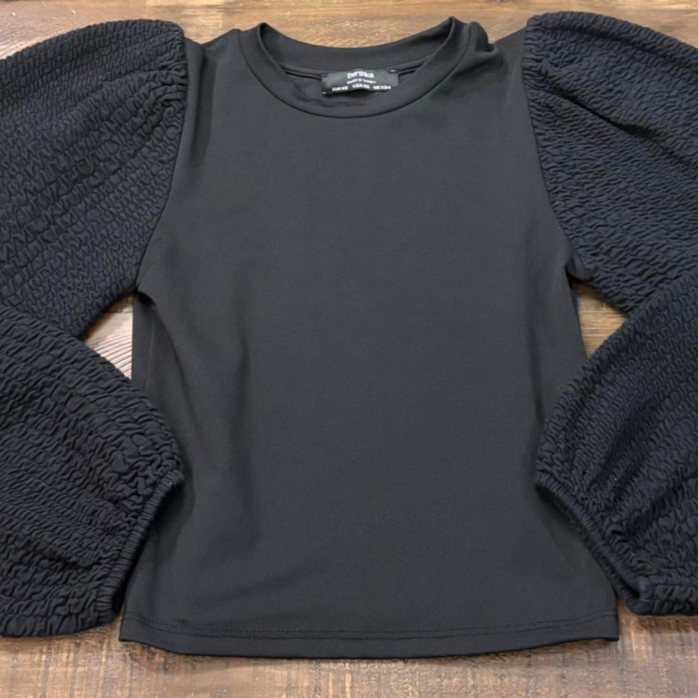 Bershka Puff Sleeve Top XS Black Smocked Textured Balloon Sleeve Blouse